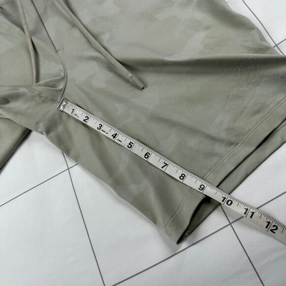 Lululemon Shorts Mens Small Cream Camo T.H.E. Short 9" Linerless Athletic Gym - Picture 10 of 12